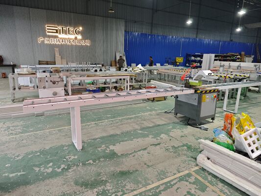 Ninety Degree Aluminum Cutting Machine Aluminum Rails Venetian Component